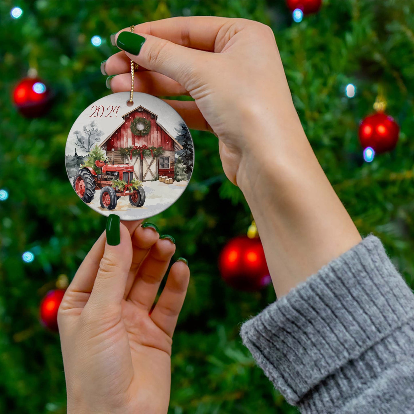 RED BARN CHRISTMAS ORNAMENT