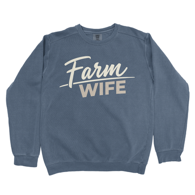 FARM WIFE PREMIUM SWEATSHIRT