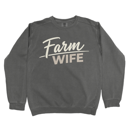 FARM WIFE PREMIUM SWEATSHIRT